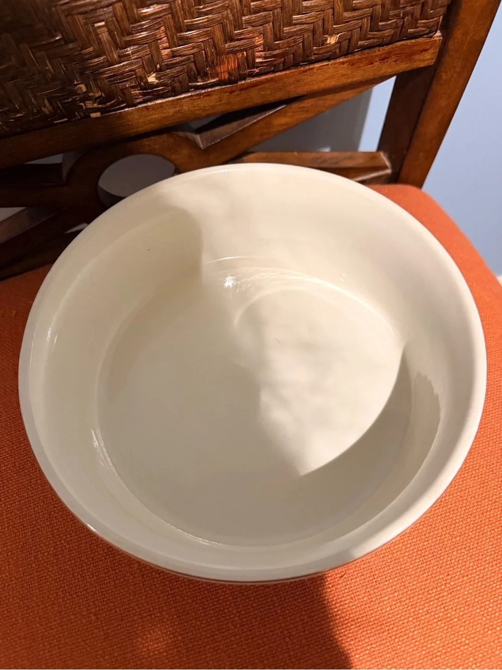 Vintage Hall Superior Kitchenware. EUC . No chips or cracks.